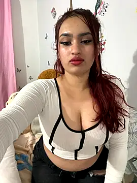 naomirouse  online show from 10.04.25