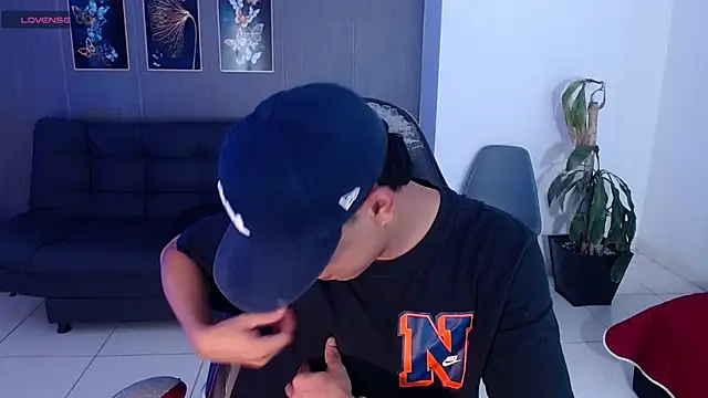 david santos16 online show from 09.15.25