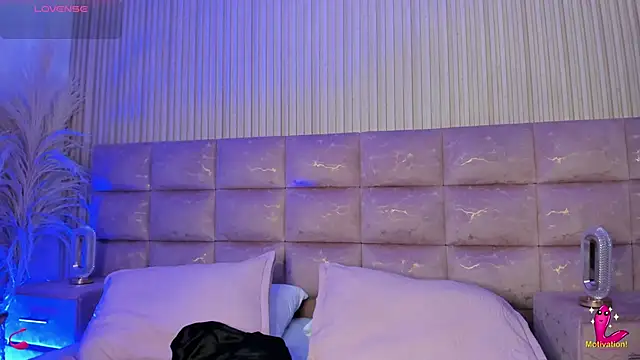 ShaunaDream online show from 05.07.26