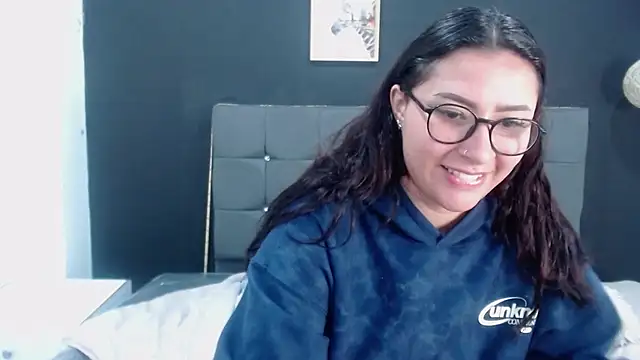 Snapshot of nicolee_8 chatting on 09.27.25 nicolee 8 online show from 09.27.25