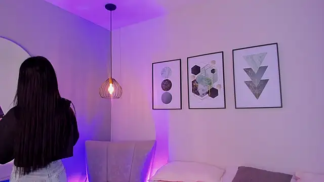 AmbarEvans  online show from 10.23.25