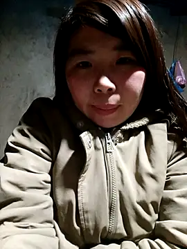 quynhkoolbae online show from 11.21.25