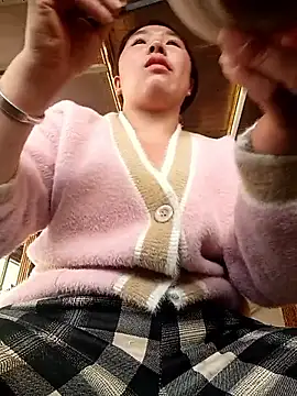 quynhkoolbae online show from 03.02.26