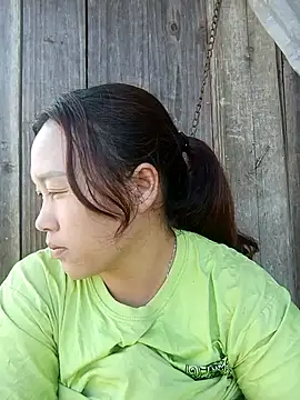 miumiu 00 online show from 10.05.25