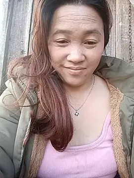 miumiu 00 online show from 12.19.25