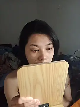 Snapshot of Katanh chatting on 05.13.26 Katanh online show from 05.13.26