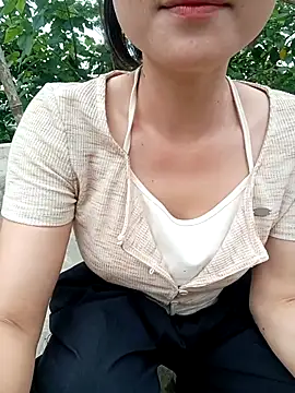 Snapshot of linda_bae00 chatting on 04.21.26 linda bae00 online show from 04.21.26