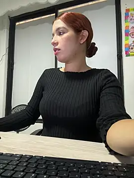 Snapshot of olivia_jass chatting on 05.21.26 olivia jass online show from 05.21.26