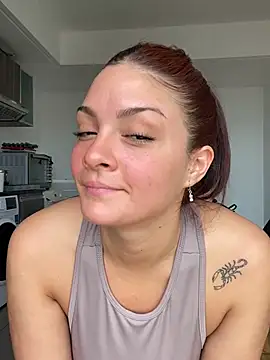 Danielaeliana online show from 07.25.26