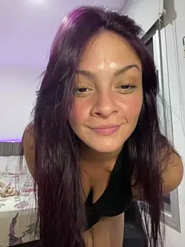 Danielaeliana online show from 07.28.26