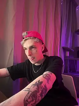 Snapshot of davesinner chatting on 02.21.26 davesinner online show from 02.21.26