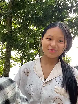 milo bae online show from 04.13.26