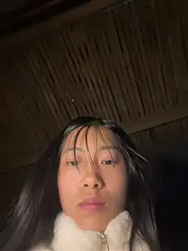 EmLy02 online show from 03.09.26