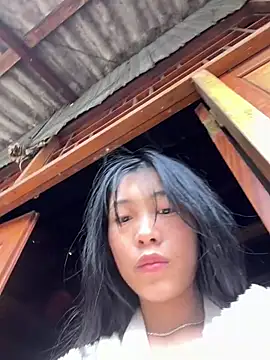 EmLy02 online show from 03.18.26