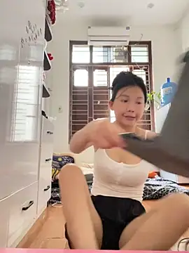 Miumieu online show from 09.12.25