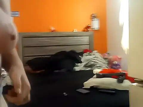 Snapshot of LusciousKandy chatting on 09.14.25 LusciousKandy online show from 09.14.25