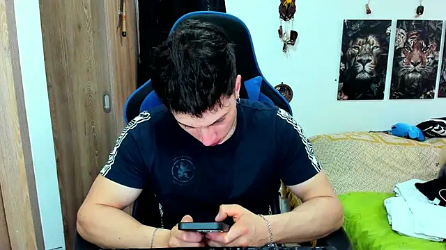 javiersexymann online show from 12.12.24