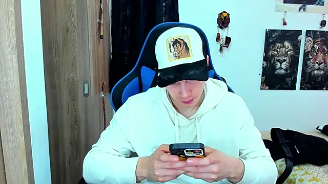 javiersexymann online show from 12.16.24