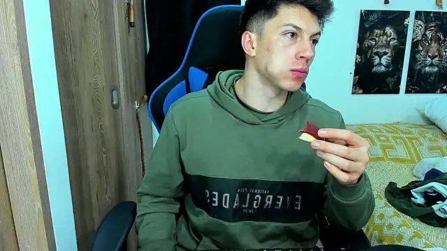 javiersexymann online show from 12.29.24