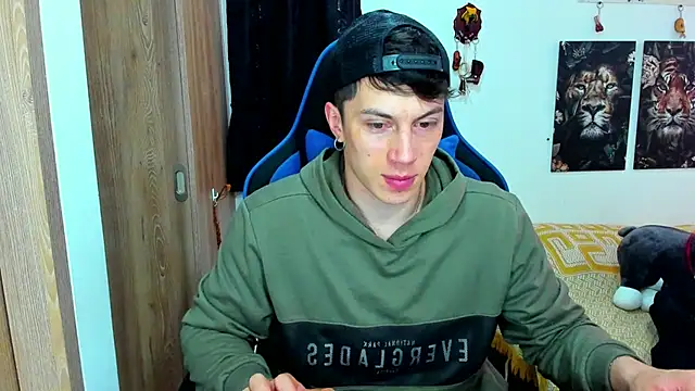 javiersexymann online show from 01.13.25