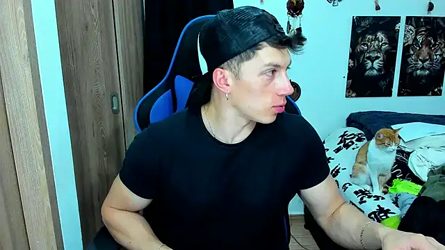 javiersexymann online show from 02.19.25