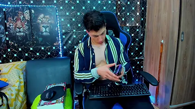 javiersexymann online show from 09.30.25