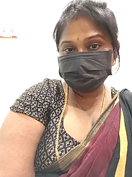 Snapshot of chaitara-reddy chatting on 05.05.26 chaitara-reddy online show from 05.05.26