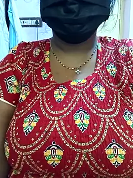 Snapshot of chaitara-reddy chatting on 05.24.26 chaitara-reddy online show from 05.24.26
