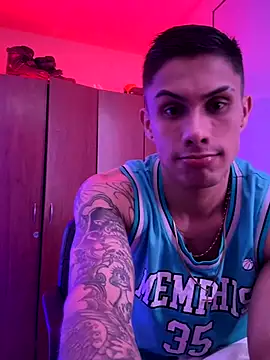 Snapshot of Manuel99boy chatting on 09.21.25 Manuel99boy online show from 09.21.25