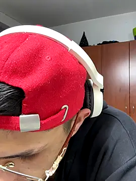 Snapshot of Manuel99boy chatting on 10.26.25 Manuel99boy online show from 10.26.25