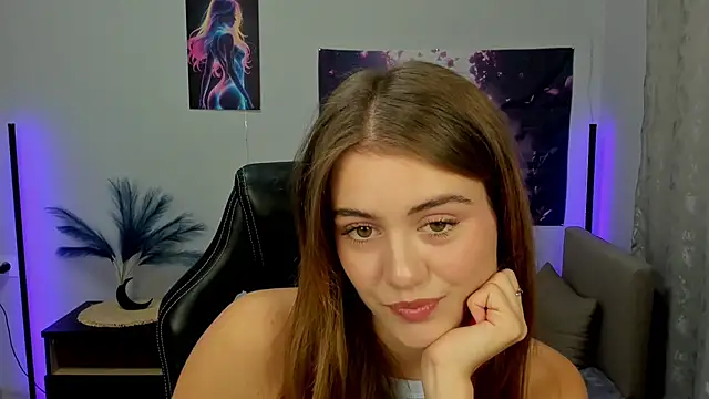 Snapshot of TracySpark chatting on 10.01.25 TracySpark online show from 10.01.25