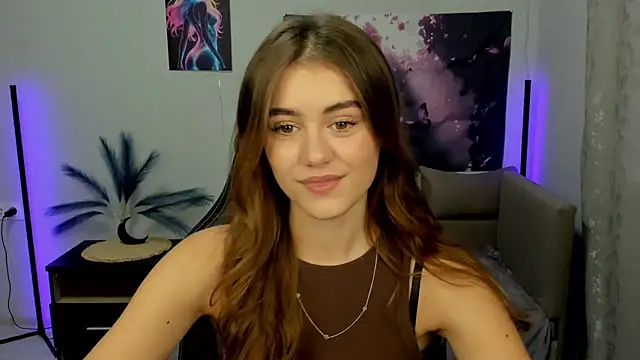 Snapshot of TracySpark chatting on 10.07.25 TracySpark online show from 10.07.25