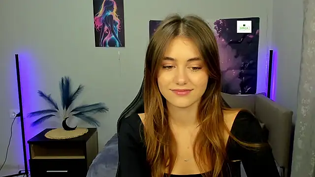 Snapshot of TracySpark chatting on 10.17.25 TracySpark online show from 10.17.25