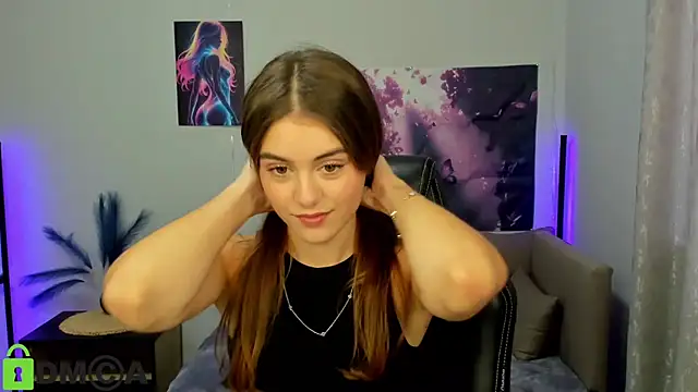 Snapshot of TracySpark chatting on 10.20.25 TracySpark online show from 10.20.25