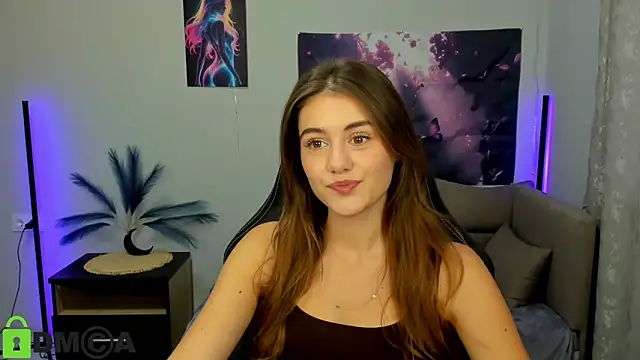 Snapshot of TracySpark chatting on 10.24.25 TracySpark online show from 10.24.25