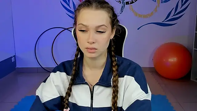 ArielSykes online show from 09.15.25