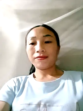 Snapshot of lucybaby00 chatting on 10.04.25 lucybaby00 online show from 10.04.25