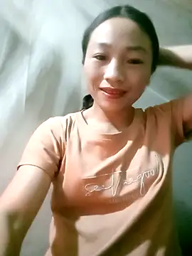 lucybaby00 online show from 12.04.25