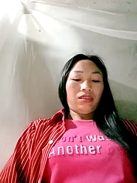 Snapshot of lucybaby00 chatting on 03.04.26 lucybaby00 online show from 03.04.26