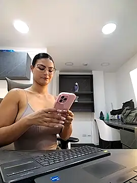 gabysanta  online show from 10.24.25