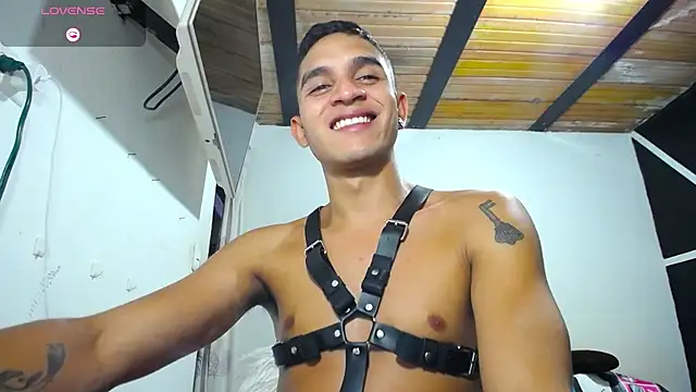 Angel latinboy online show from 01.09.25