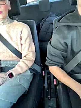 Snapshot of MilotheSwitch chatting on 11.02.25 MilotheSwitch online show from 11.02.25