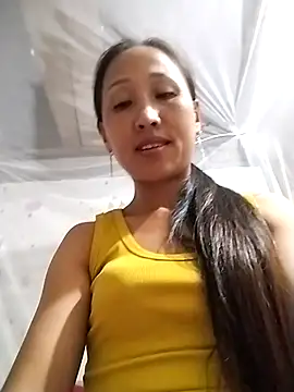 Snapshot of cute_love00 chatting on 09.24.25 cute love00 online show from 09.24.25