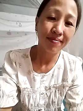 cute love00 online show from 10.31.25