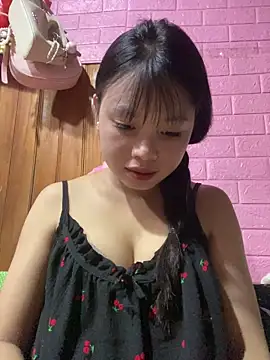 Snapshot of LunaBerry18 chatting on 09.16.25 LunaBerry18 online show from 09.16.25