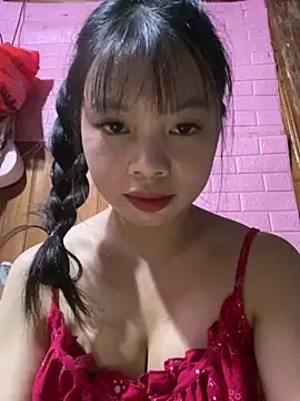 Snapshot of LunaBerry18 chatting on 10.12.25 LunaBerry18 online show from 10.12.25