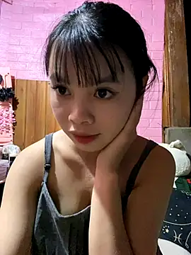 Snapshot of LunaBerry18 chatting on 11.07.25 LunaBerry18 online show from 11.07.25