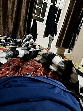 Snapshot of Sexyhotboy7inch chatting on 11.25.25 Sexyhotboy7inch online show from 11.25.25