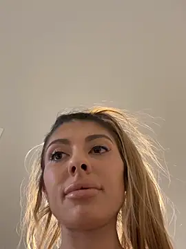 bbgurlnickii online show from 09.17.25