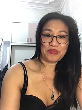 Snapshot of Vitamin_sexy chatting on 10.06.25 Vitamin sexy online show from 10.06.25
